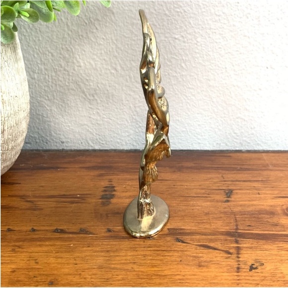 Vintage | Brass Butterfly On Branch Earrings Hanger - Picture 2 of 13